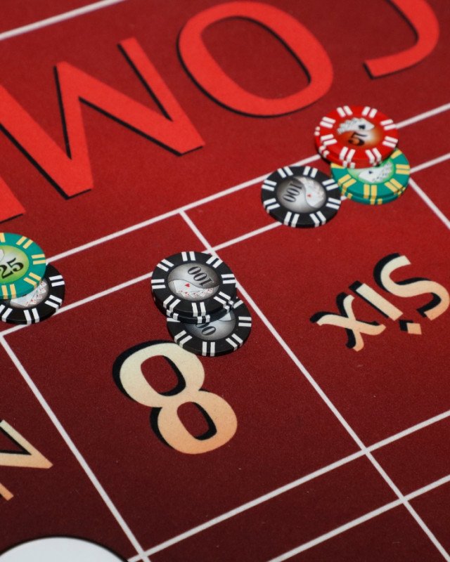  Craps Tables and Dealers for Rent